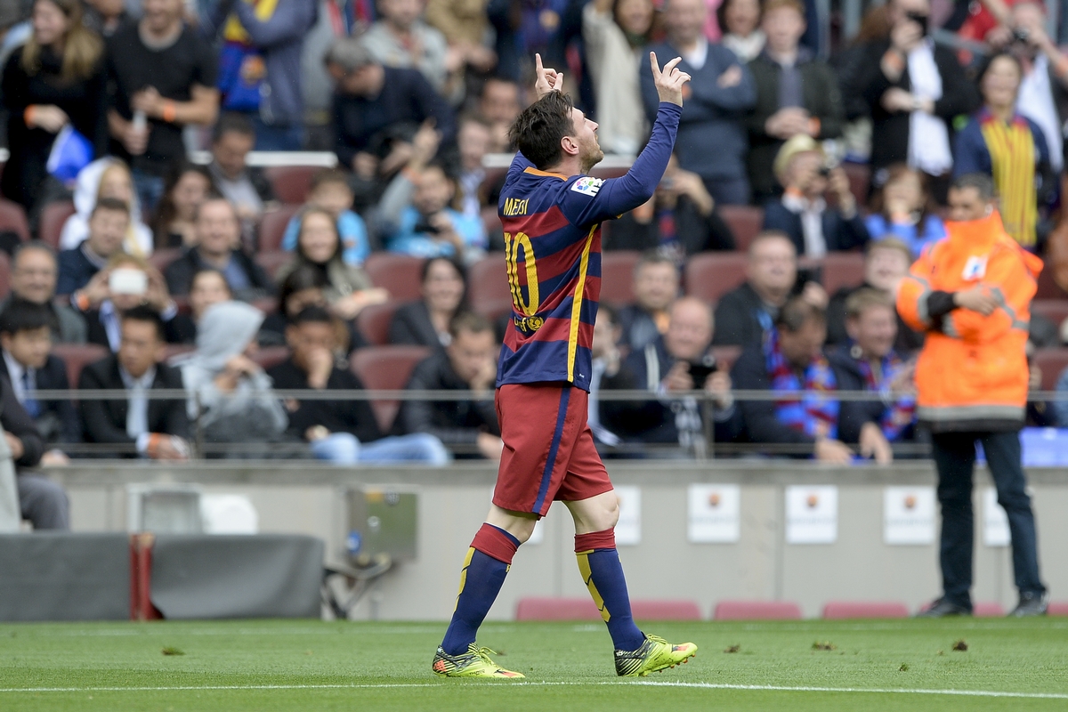 巴萨主场大捷！苏亚雷斯梅开二度，助队连胜的简单介绍