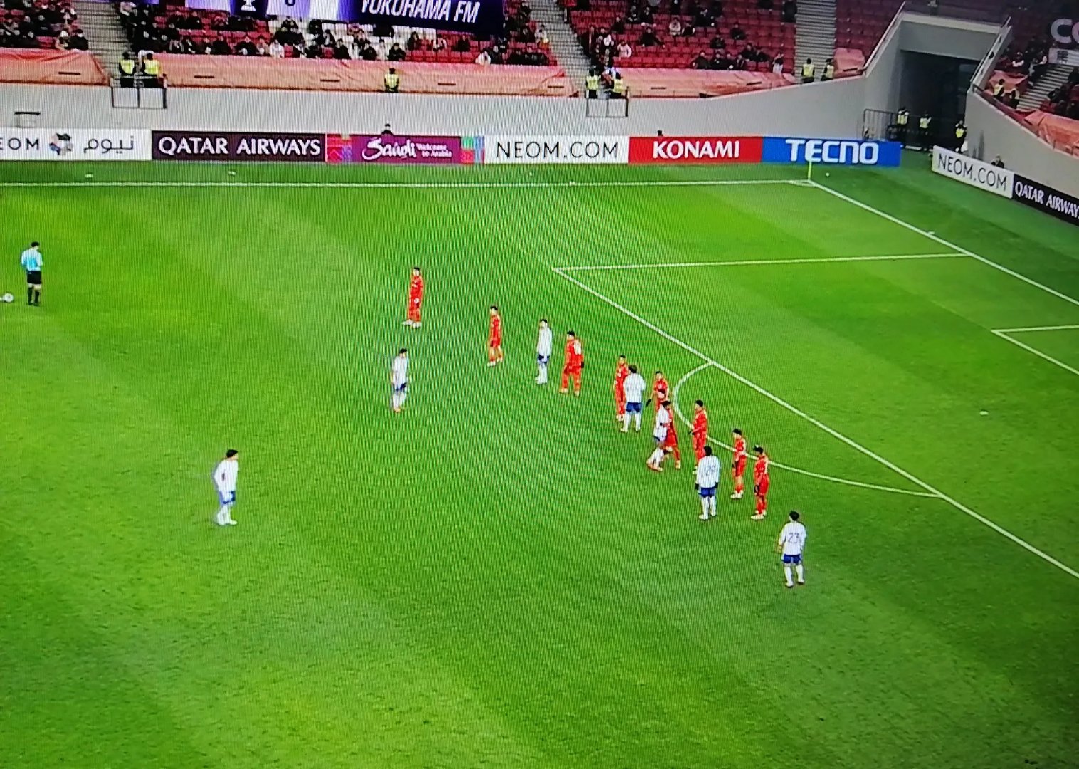 上港后防线大调整，稳固球队防守的简单介绍