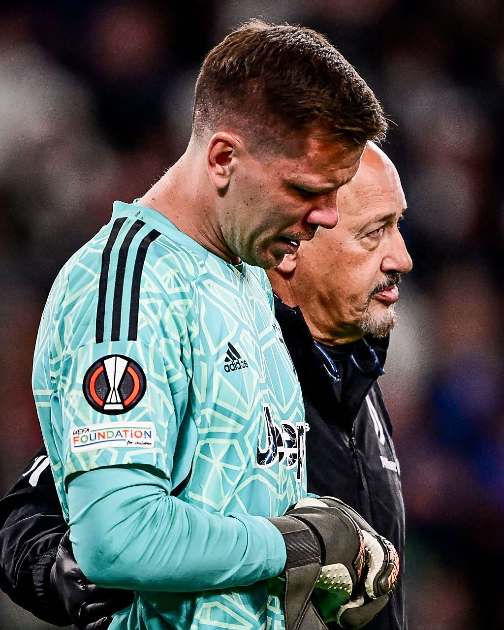 包含葡萄牙球员受伤，尤文图斯遭遇挫折备战下场比赛的词条