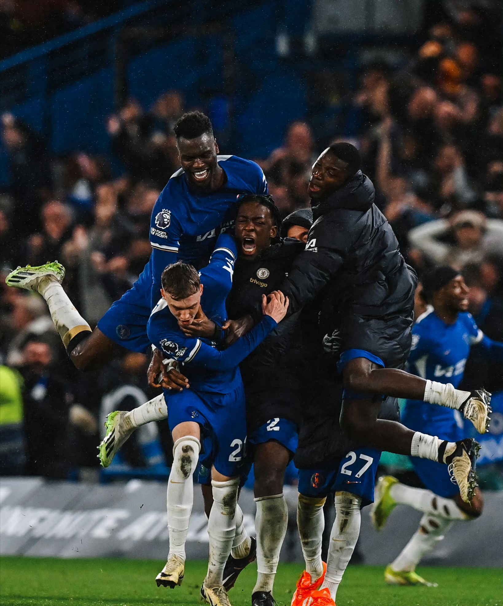 包含切尔西备战英超强敌，期待在场上斩获胜利的足球比赛的词条