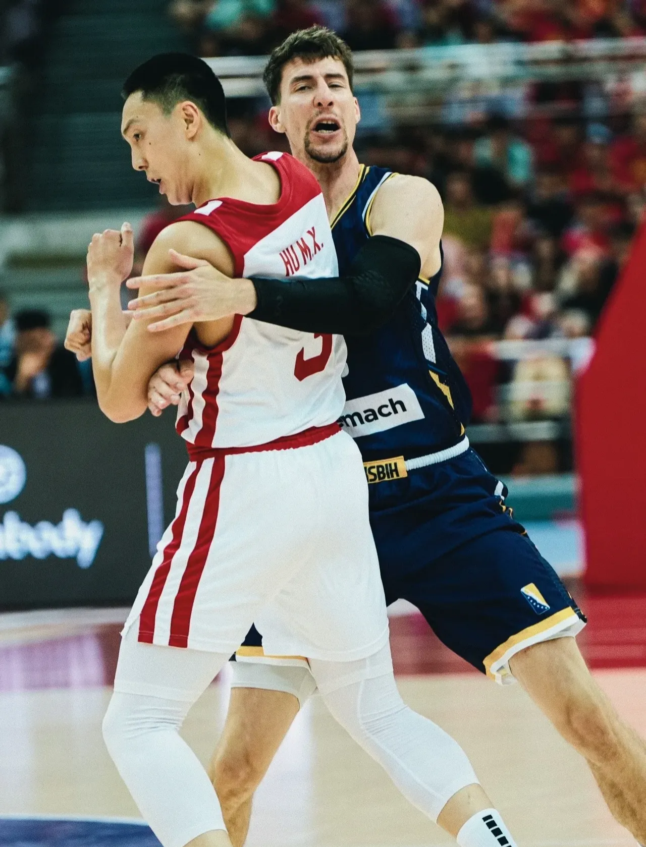 包含中国男篮碾压土耳其男篮，浓眉一己之力扛起全队的词条