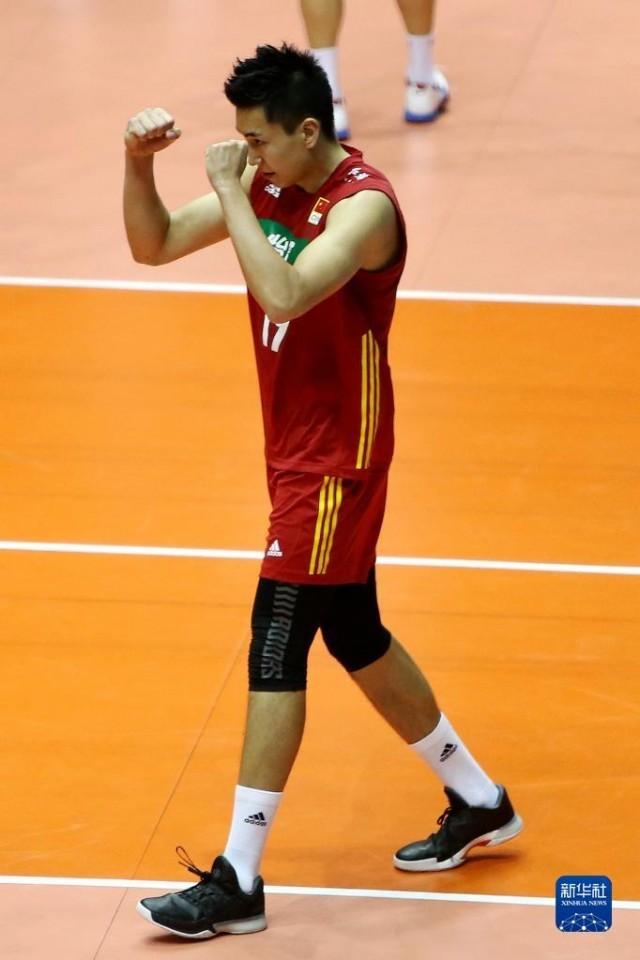 印度队逆转韩国队，黄鸭组合点燃赛场的简单介绍