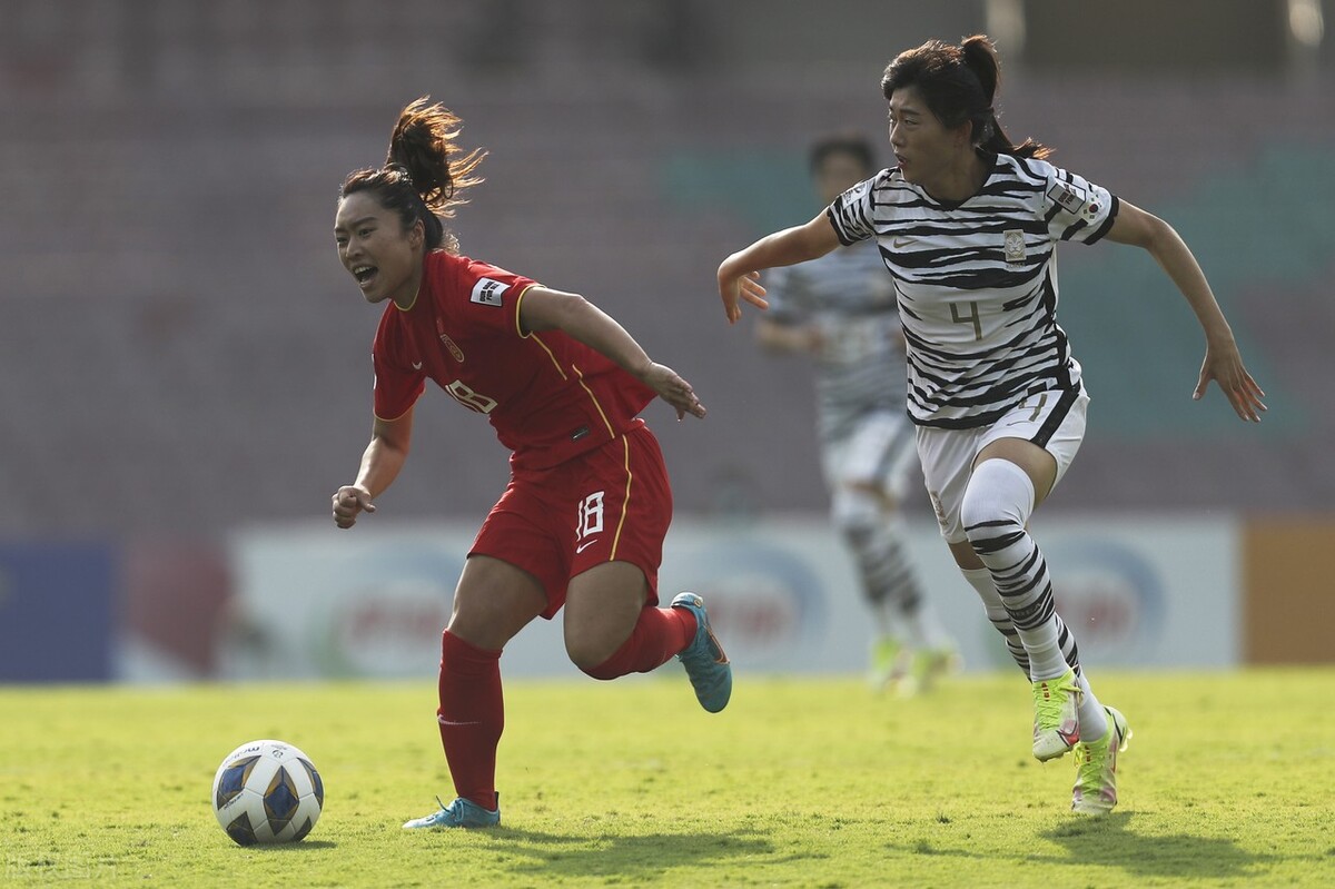 印度队逆转韩国队，黄鸭组合点燃赛场的简单介绍