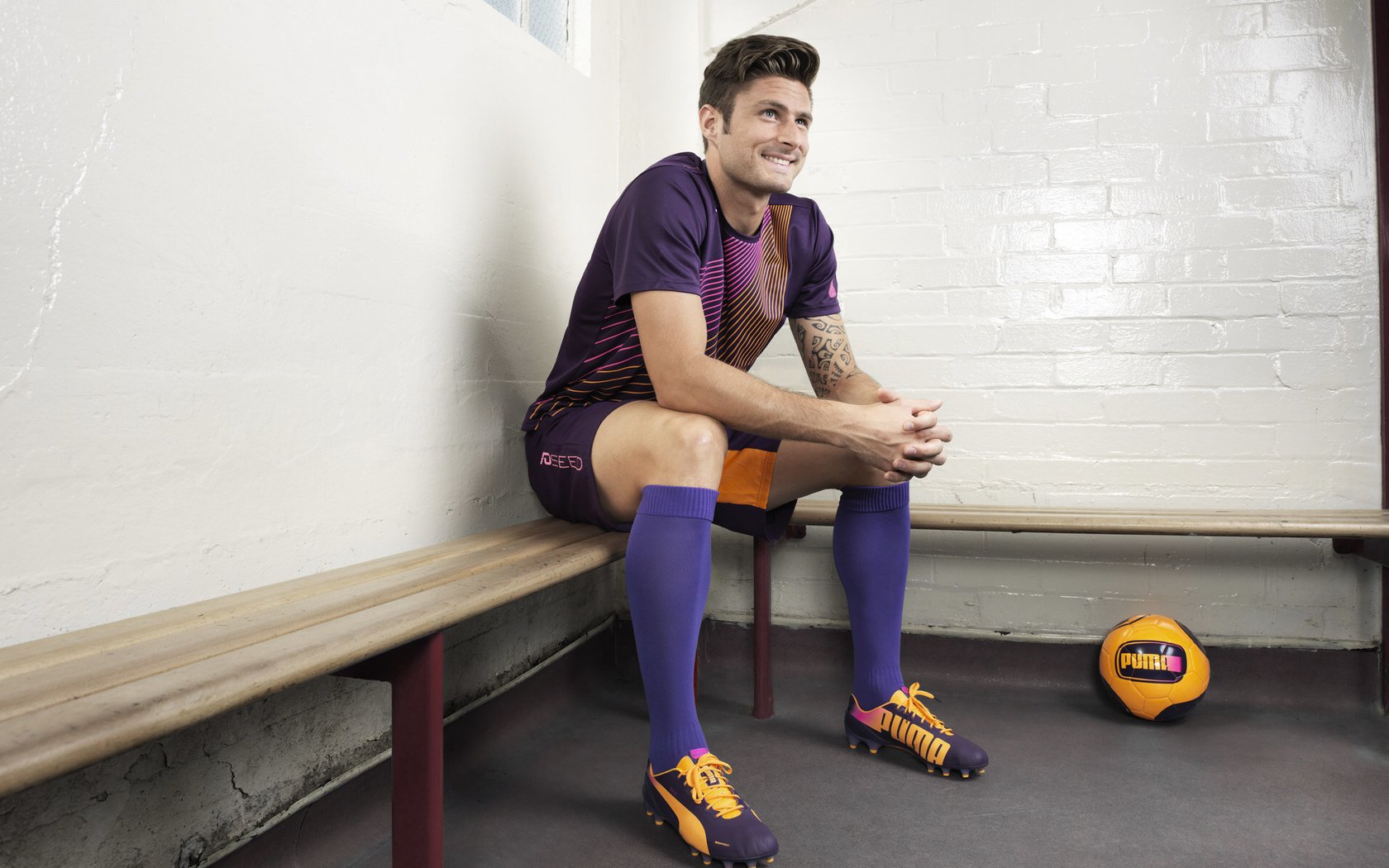 文班亚马，现代篮球的终极答案？国王防线在他面前如纸糊