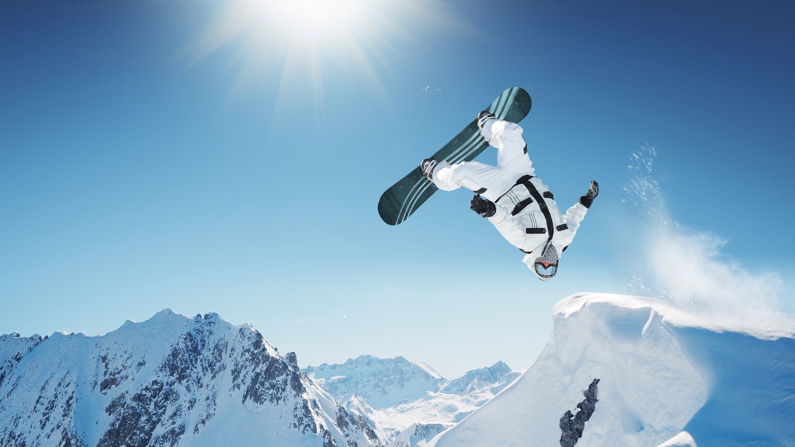 东契奇主宰比赛走向,爵士防守锁死独行侠,一场战术与意志的较量