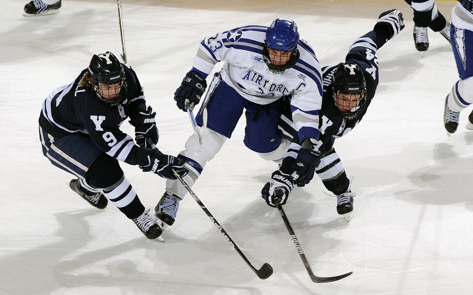 F1街道赛之夜，奥斯梅恩，稳定输出不掉线的绿茵启示