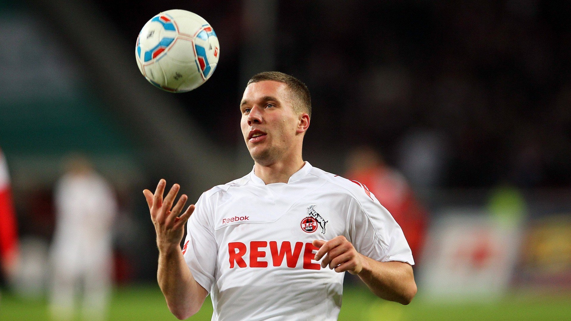 冷门与热浪，奥地利队轻取葡萄牙，林高远刷新纪录的双重奏